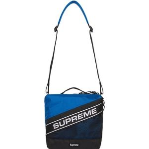 SUPREME shoulder bag
